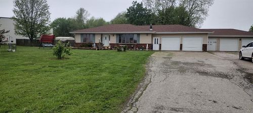 807 Maple St, Garnett, KS, 66032-1733 | Card Image