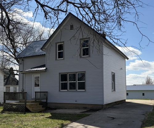 709 S Madison St, Wellsburg, IA, 50680-7793 | Card Image