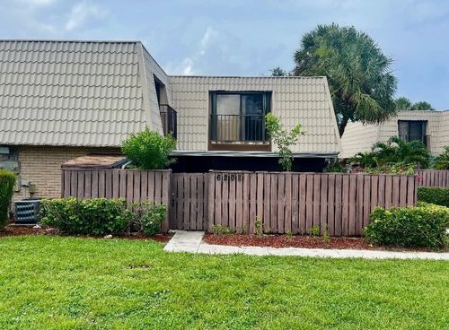 6208 62nd Way, West Palm Beach, FL, 33409-7130 | Card Image