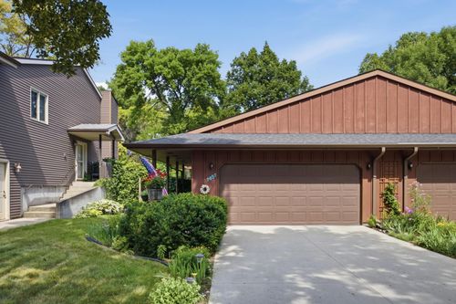 1451 23rd St S, Fargo, ND, 58103-3708 | Card Image