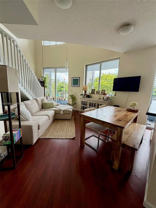 320-3339 Virginia St, Miami, FL, 33133-6027 | Card Image