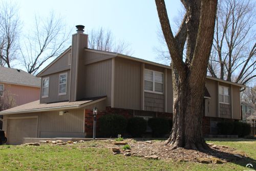 503 Abilene St, Lawrence, KS, 66049-2239 | Card Image