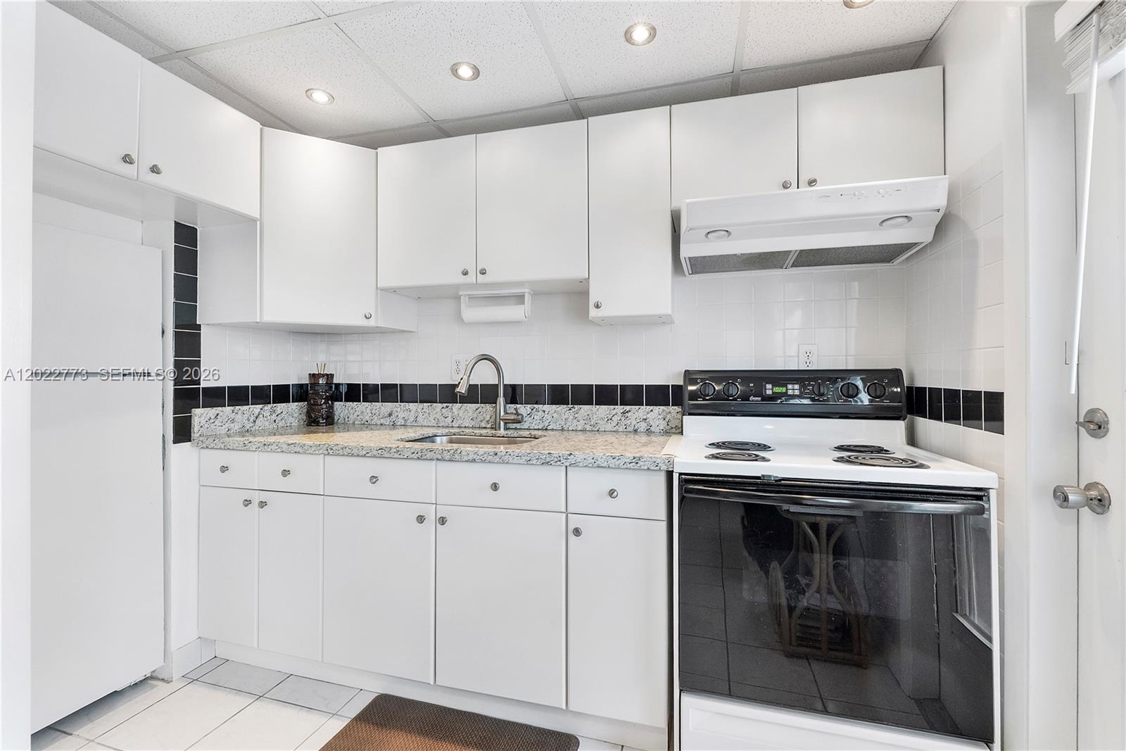 Residential in Hallandale Beach 5