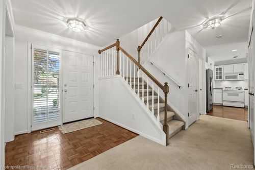 211 Saint Lawrence Blvd, Northville, MI, 48168-1570 | Card Image