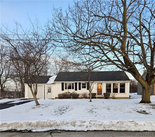 65 Norma Dr, West Seneca, NY, 14218-3719 | Card Image