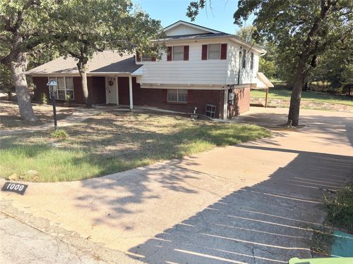 1009 Nw 11th St, Mineral Wells, TX, 76067-3431 | Card Image