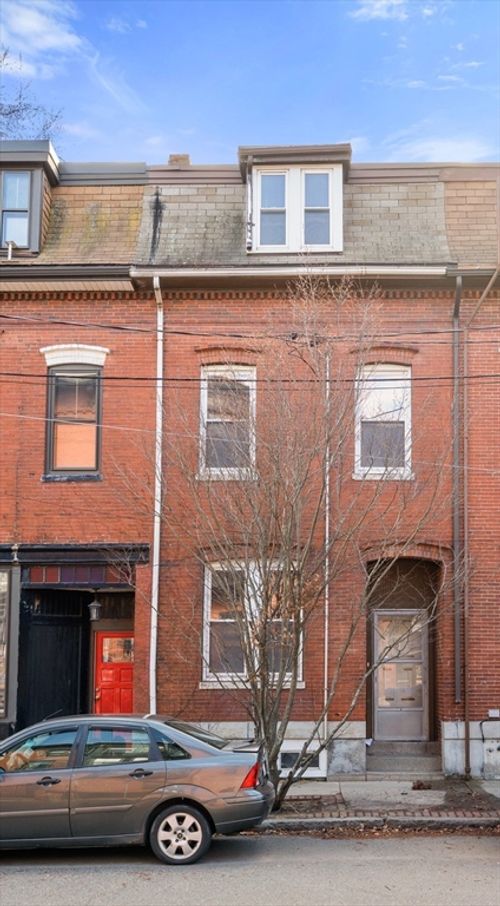6 Medford St, Chelsea, MA, 02150-2615 | Card Image