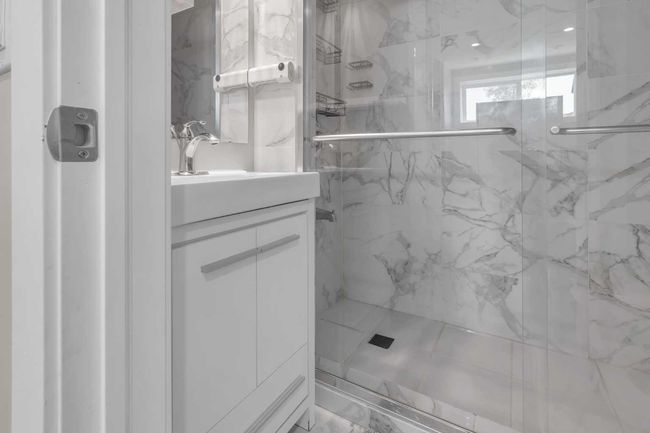 142 Red Embers Gate Ne, Townhouse with 3 bedrooms, 4 bathrooms and 1 parking in Calgary AB | Image 23