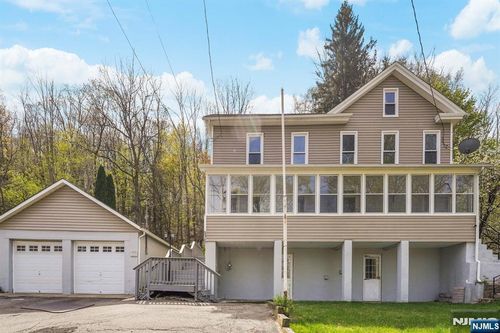 53 Academy St, Oxford, NJ, 07863-3031 | Card Image