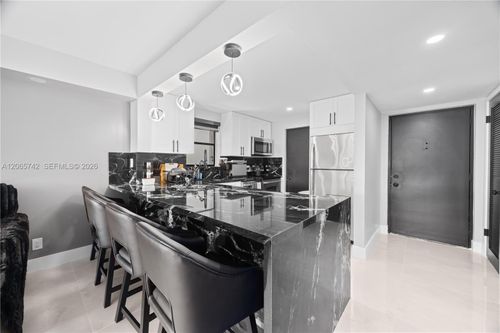 306-2302 S Cypress Bend Dr, Pompano Beach, FL, 33069-5640 | Card Image