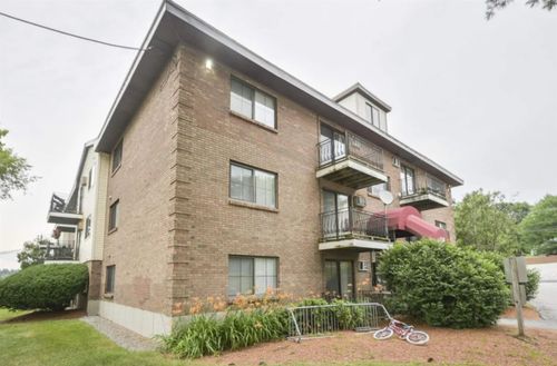 apt-25-136 Mammoth Rd, Hooksett, NH, 03106-1183 | Card Image