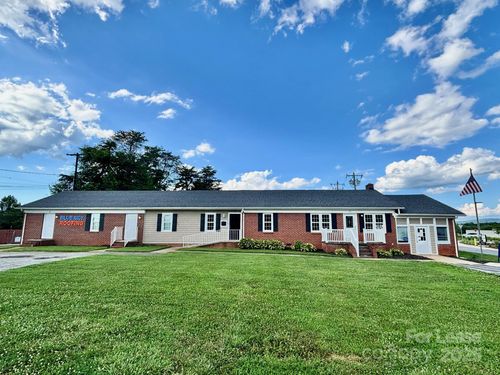 75 Rink Dam Rd, Hickory, NC, 28601-9303 | Card Image