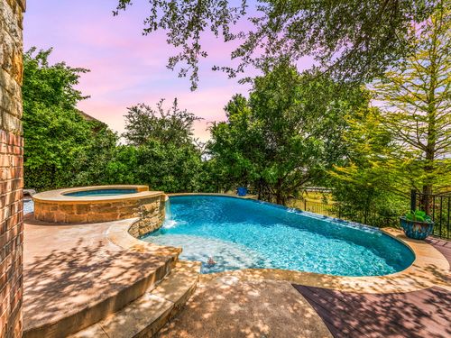 8808 Flycatcher Ct, Austin, TX, 78738-4084 | Card Image