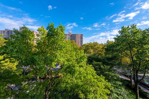 3x-382 Central Park W, New York City, NY, 10025 | Card Image