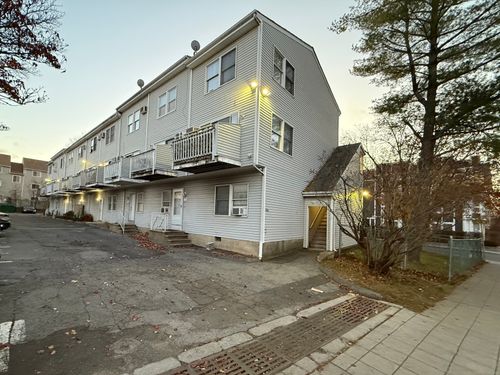 apt-129-186 Stillwater Ave, Stamford, CT, 06902-4852 | Card Image