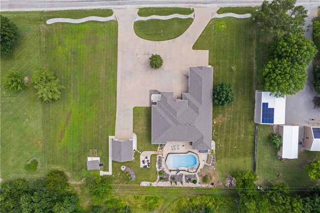1702 Cedar Ridge Rd, House other with 4 bedrooms, 4 bathrooms and null parking in Parsons KS | Image 97