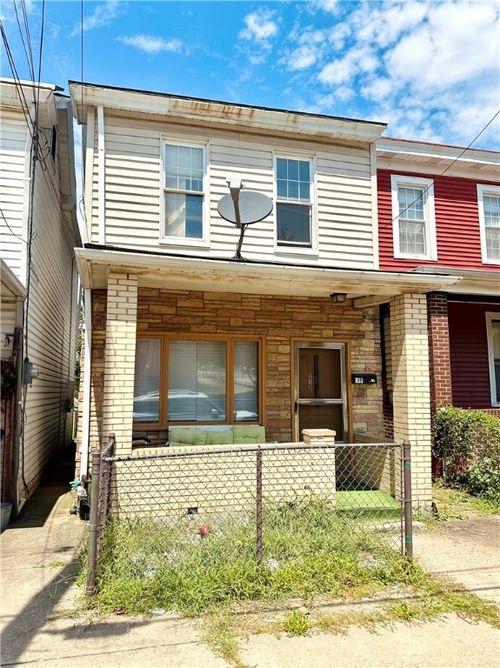 215 E 15th Ave, Homestead, PA, 15120-1704 | Card Image