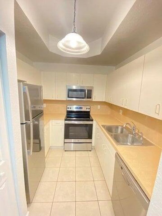 APT-2201 - 2905 Hidden Hills Rd, Condo with 3 bedrooms, 3 bathrooms and null parking in West Palm Beach FL | Image 11