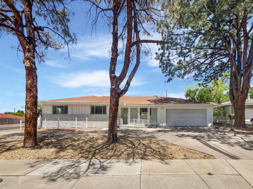 7001 Edwina Ave Ne, Albuquerque, NM, 87110-1405 | Card Image