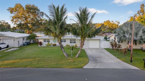 13583 Croft Dr N, LARGO, FL, 33774-3121 | Card Image