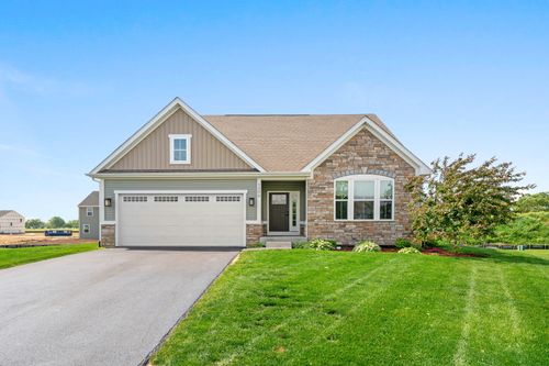 1306 S Wind Dr, Sandwich, IL, 60548-2180 | Card Image