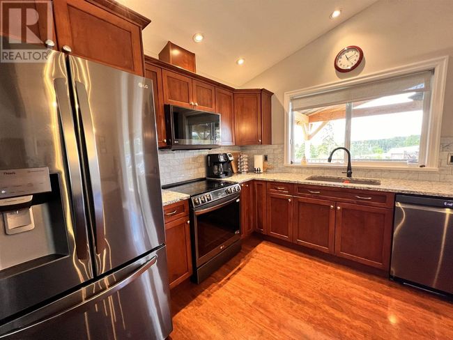 6284 Macabar Rd, House other with 4 bedrooms, 2 bathrooms and null parking in Lone Butte BC | Image 4