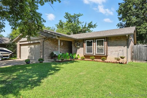 4517 Cedar Ave, Broken Arrow, OK, 74011-3407 | Card Image