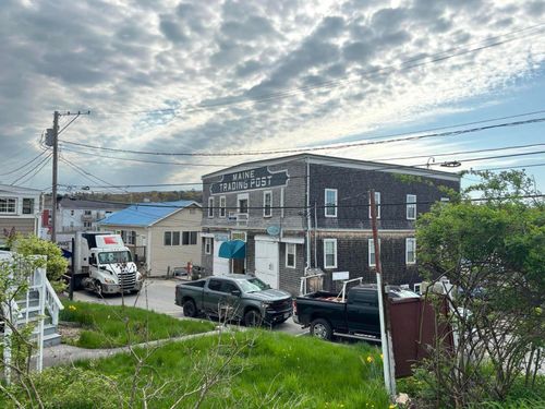 48 Commercial Street, Boothbay Harbor, ME, 04538 | Card Image