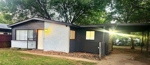 1530 E 52nd St, Tulsa, OK, 74105-5710 | Card Image