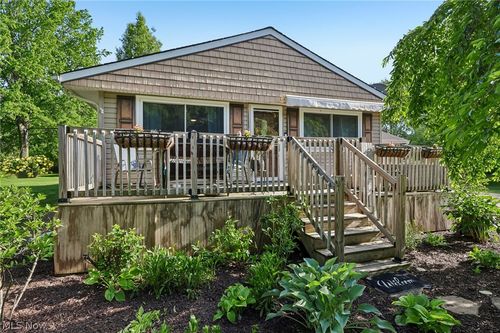 7436 Jeremy Ave, Mentor, OH, 44060-3941 | Card Image