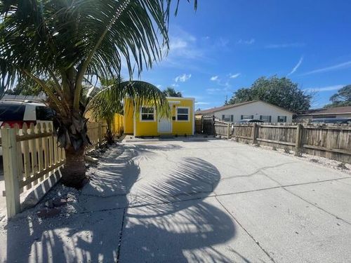 413 N E St, Lake Worth, FL, 33460-2848 | Card Image