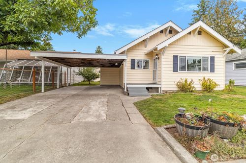 310 2nd St, Sumas, WA, 98295-9679 | Card Image