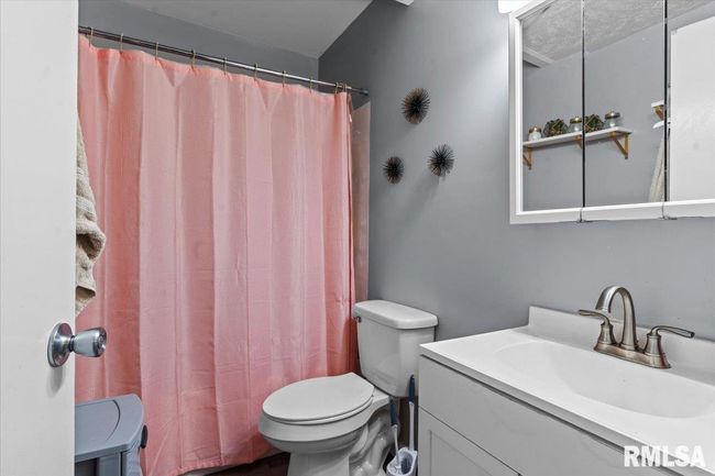 APT-2 - 2900 Taylor Ave, Condo with 2 bedrooms, 2 bathrooms and null parking in Springfield IL | Image 16