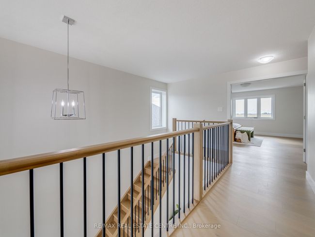 7 - 7966 Fallon Dr, House other with 4 bedrooms, 3 bathrooms and 4 parking in Granton ON | Image 16