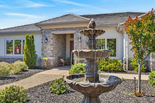 1940 Vista Cielo Dr, Newcastle, CA, 95658-9398 | Card Image