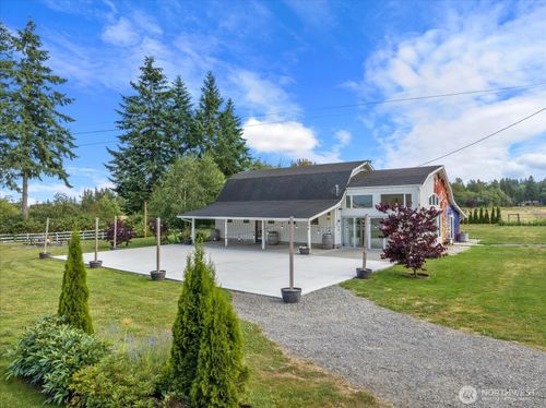 21520 50th Ave Nw, Stanwood, WA, 98292-6827 | Card Image