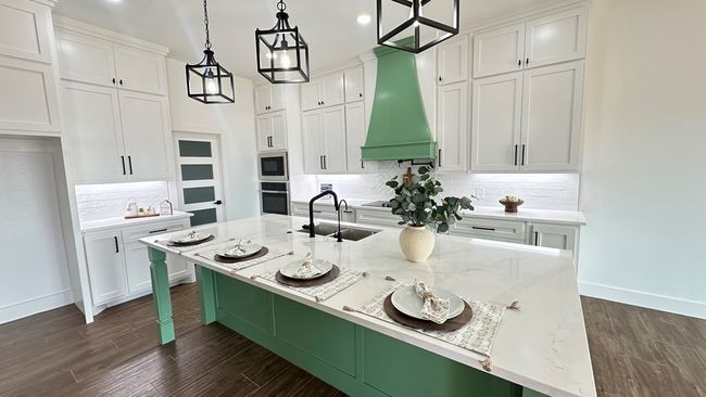 2200 S County Road 1059, House other with 4 bedrooms, 3 bathrooms and 2 parking in Midland TX | Image 13