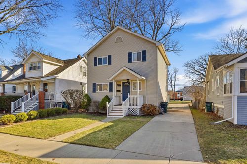 490 E Cambourne St, Ferndale, MI, 48220-1306 | Card Image