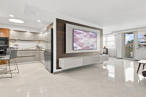 211-250 174th St, Sunny Isles Beach, FL, 33160-3346 | Card Image