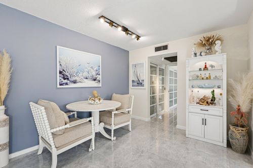 125-125 Oakridge J, Deerfield Beach, FL, 33442-1968 | Card Image