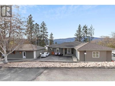 16762 Commonage Rd, House other with 4 bedrooms, 3 bathrooms and 2 parking in Lake Country BC | Image 1