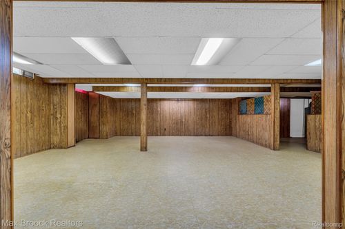 35656 Saxony Dr, Sterling Heights, MI, 48310-5187 | Card Image