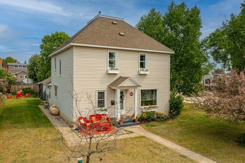 343 E Harvey St, Ely, MN, 55731-1442 | Card Image