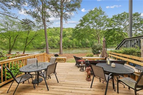1053 Riverbend Club Dr Se, Atlanta, GA, 30339-2805 | Card Image