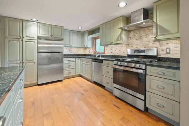 69 Hillvale Dr, House other with 4 bedrooms, 2 bathrooms and null parking in Manchestr Ctr VT | Image 16