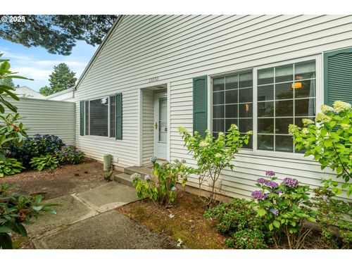 13050 Sw Allen Blvd, Beaverton, OR, 97005-4528 | Card Image