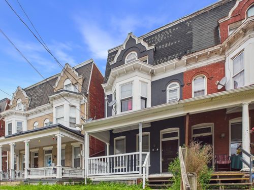 719 W King St, YORK, PA, 17401-3626 | Card Image