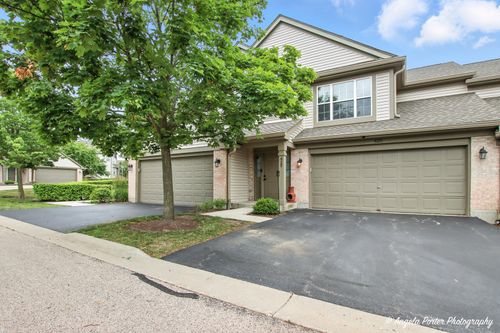 425 Ashwood Ct, Lindenhurst, IL, 60046-4903 | Card Image
