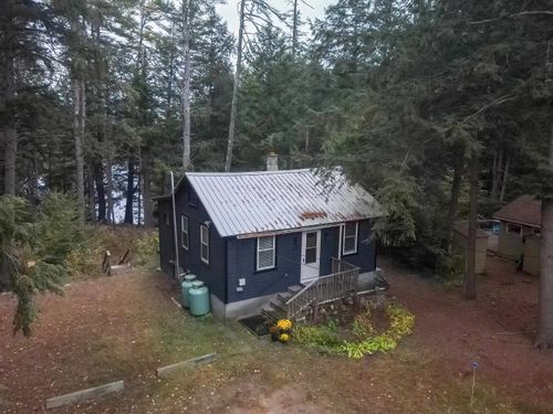 555 Stage Rd, Sanbornton, NH, 03269-2307 | Card Image
