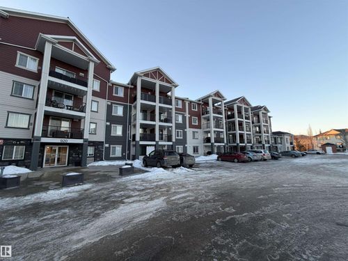 920 156 St Nw, Edmonton, AB, T6R0N6 | Card Image